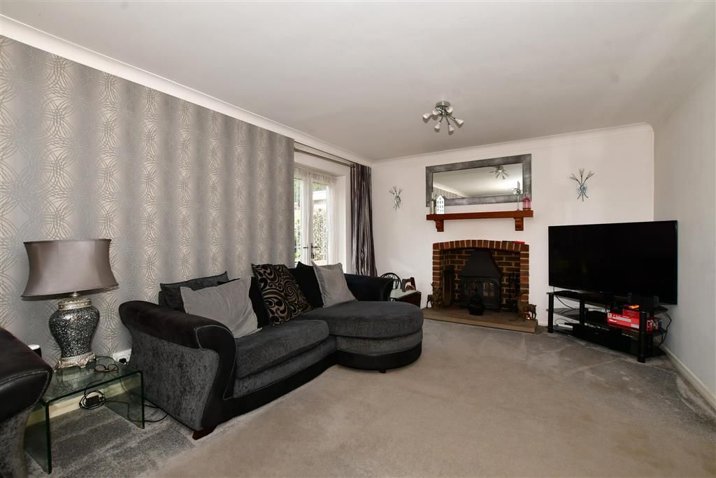 4 bed detached house for sale in The Glade, Fetcham, Leatherhead, Surrey KT22 Zoopla