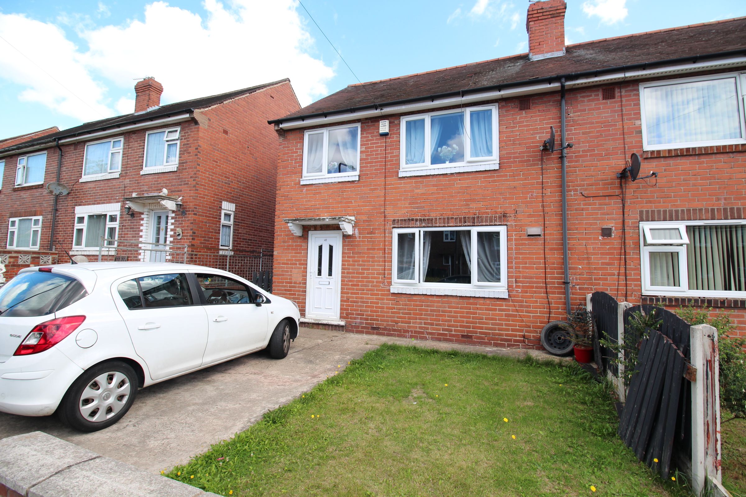 3 bed semidetached house for sale in Grove Road, WathUponDearne