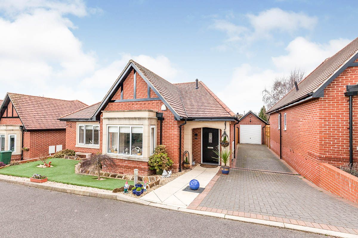 3 bed bungalow for sale in Nottingham Road, Codnor, Ripley, Derbyshire