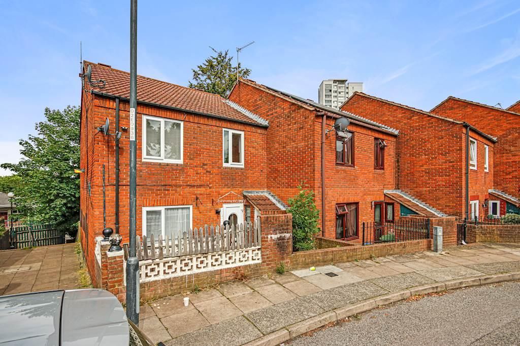 3 bed end terrace house for sale in Marine Drive, London SE18 Zoopla