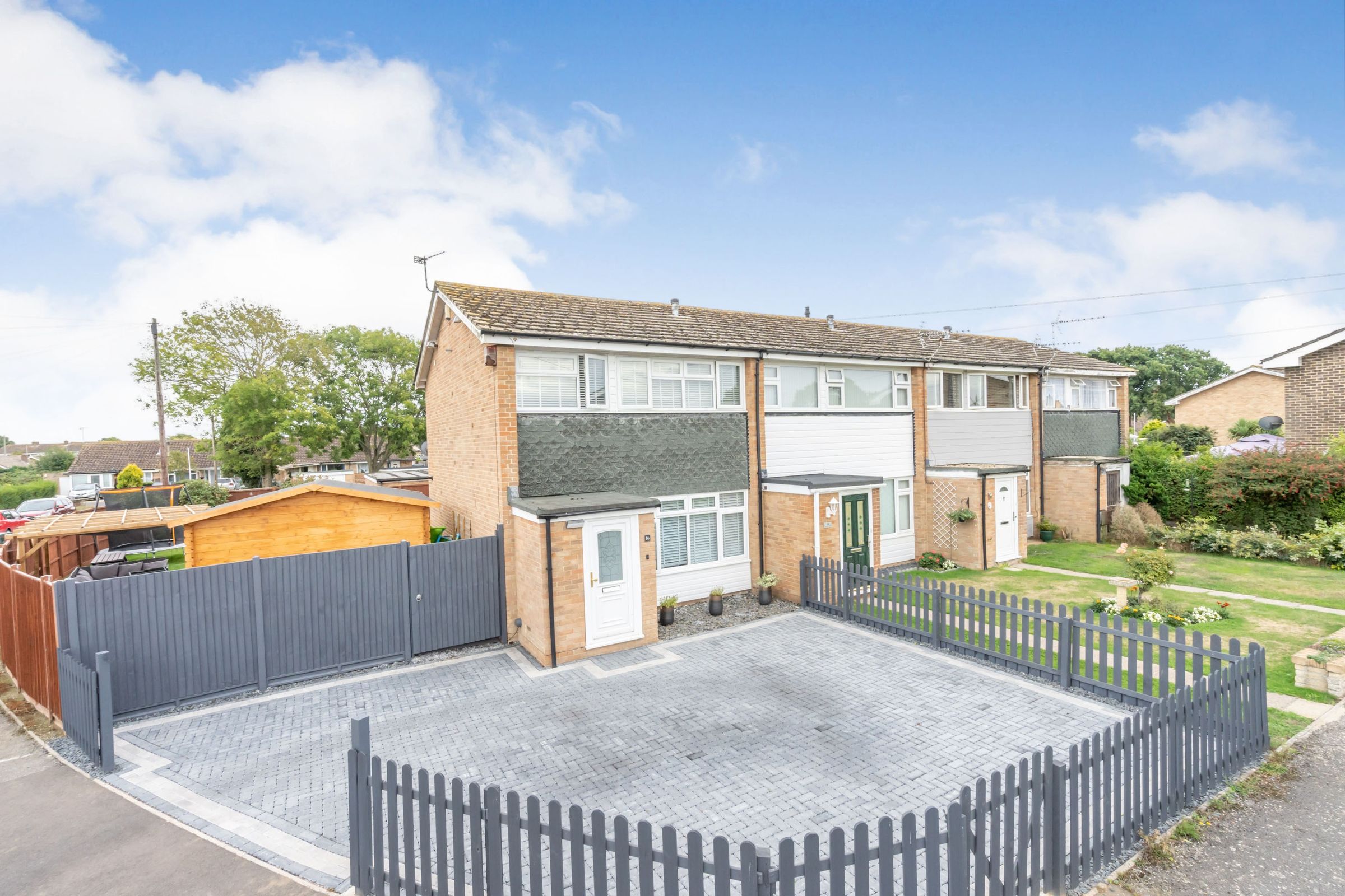 3 bed end terrace house for sale in Stonehill Crescent, Nyetimber, Bognor Regis PO21 Zoopla