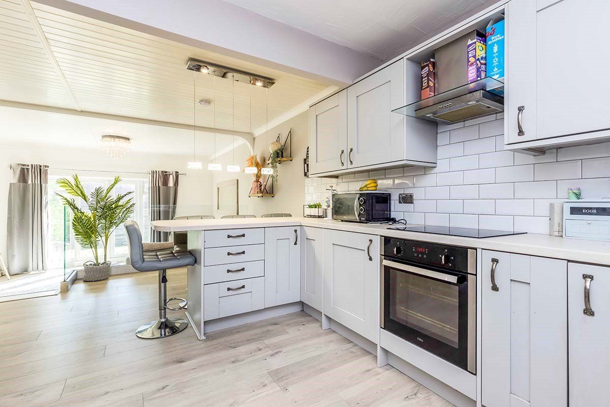 3 bed terraced house to rent in Underhill, Romiley, Stockport, Greater