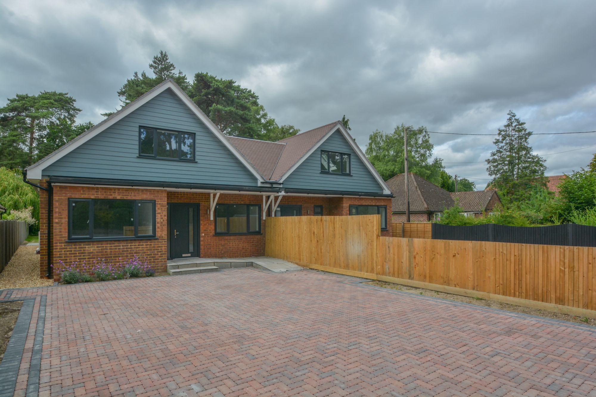New home, 4 bed semidetached house for sale in Barkham Ride, Finchampstead RG40 Zoopla
