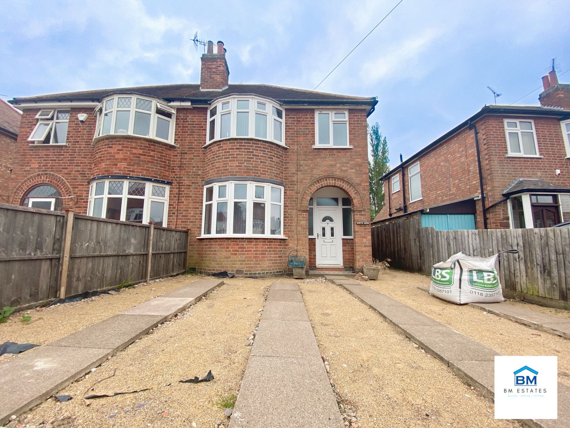 3 bed semidetached house to rent in Cardinals Walk, Leicester LE5 Zoopla