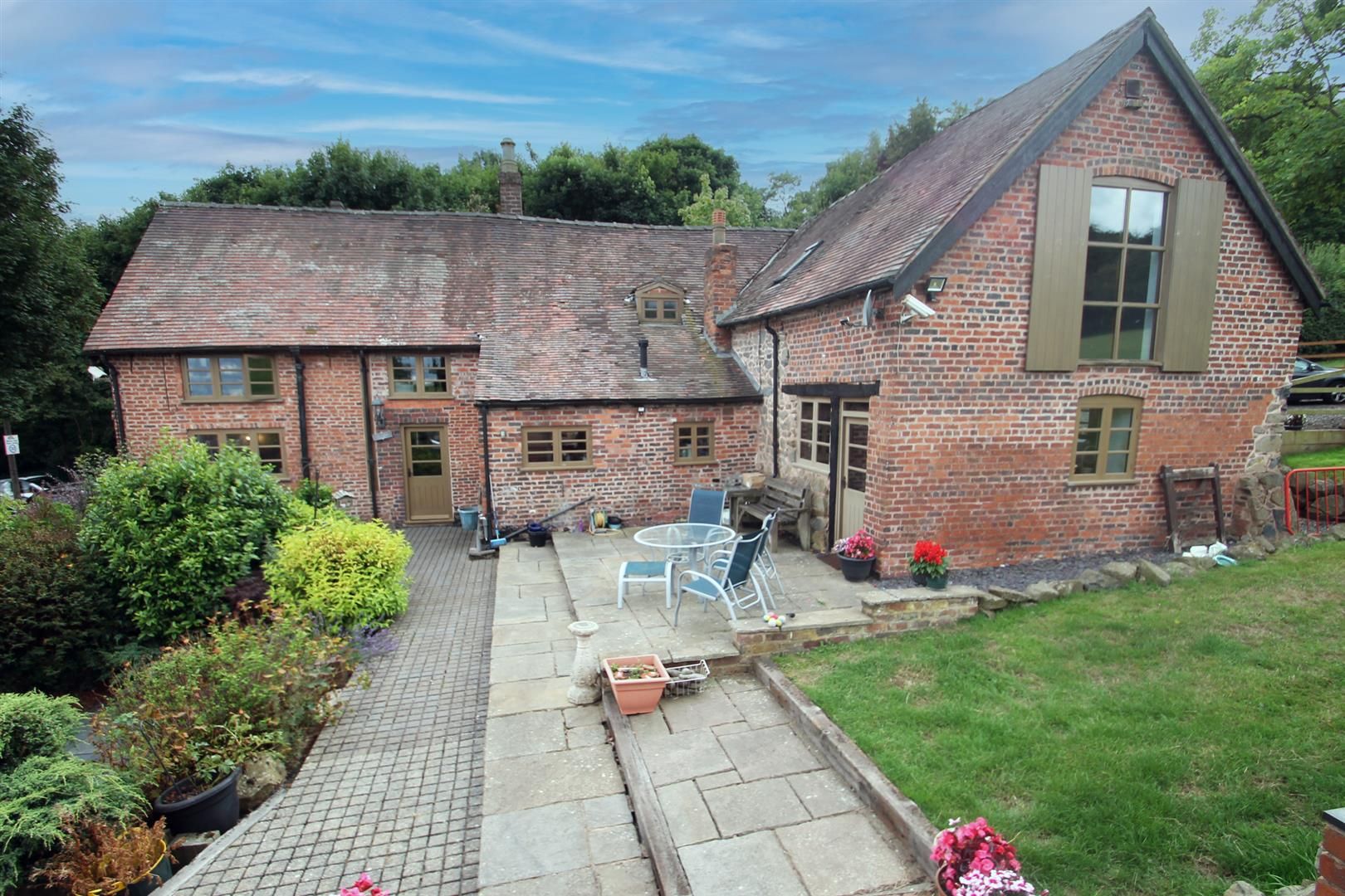 5 bed property for sale in Portway Hill, Rowley Regis B65 Zoopla