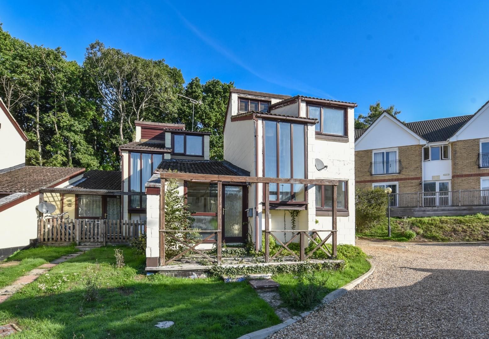 1 bed linkdetached house for sale in Creek Gardens, Wootton Bridge