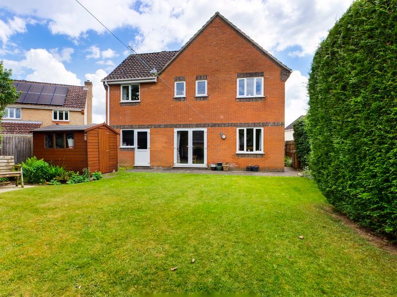 4 bed detached house for sale in Wheatfields, Thurston, Bury St