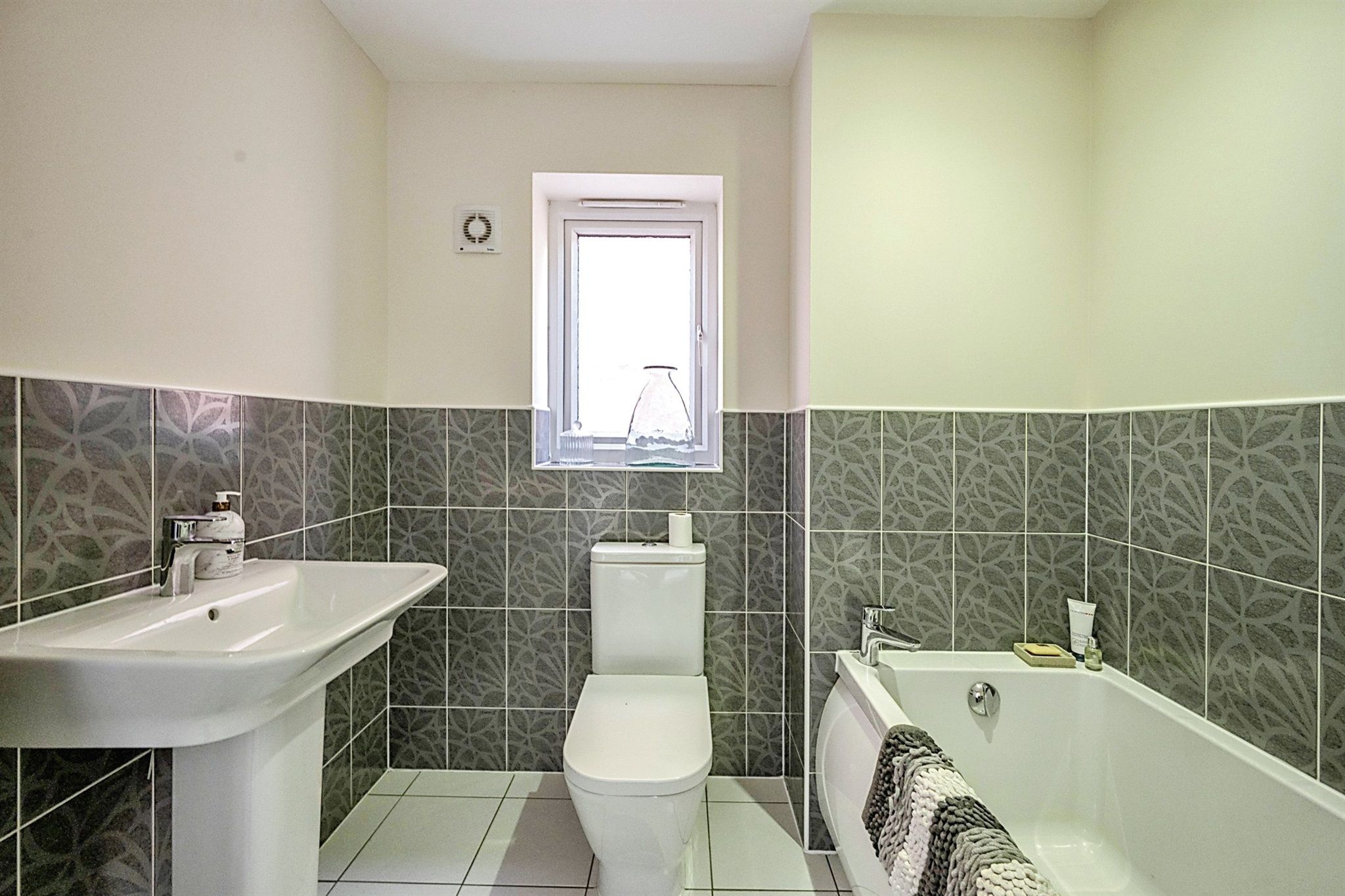 4 bed detached house for sale in Holly Field Crescent, Edenthorpe