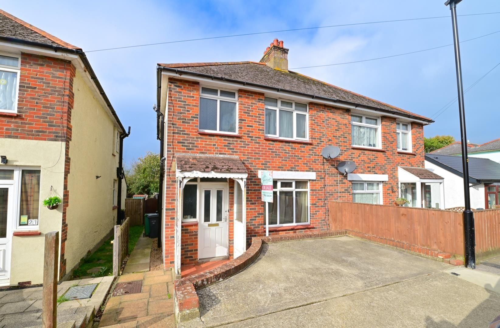 2 bed semidetached house for sale in Brownlow Road, Sandown PO36 Zoopla