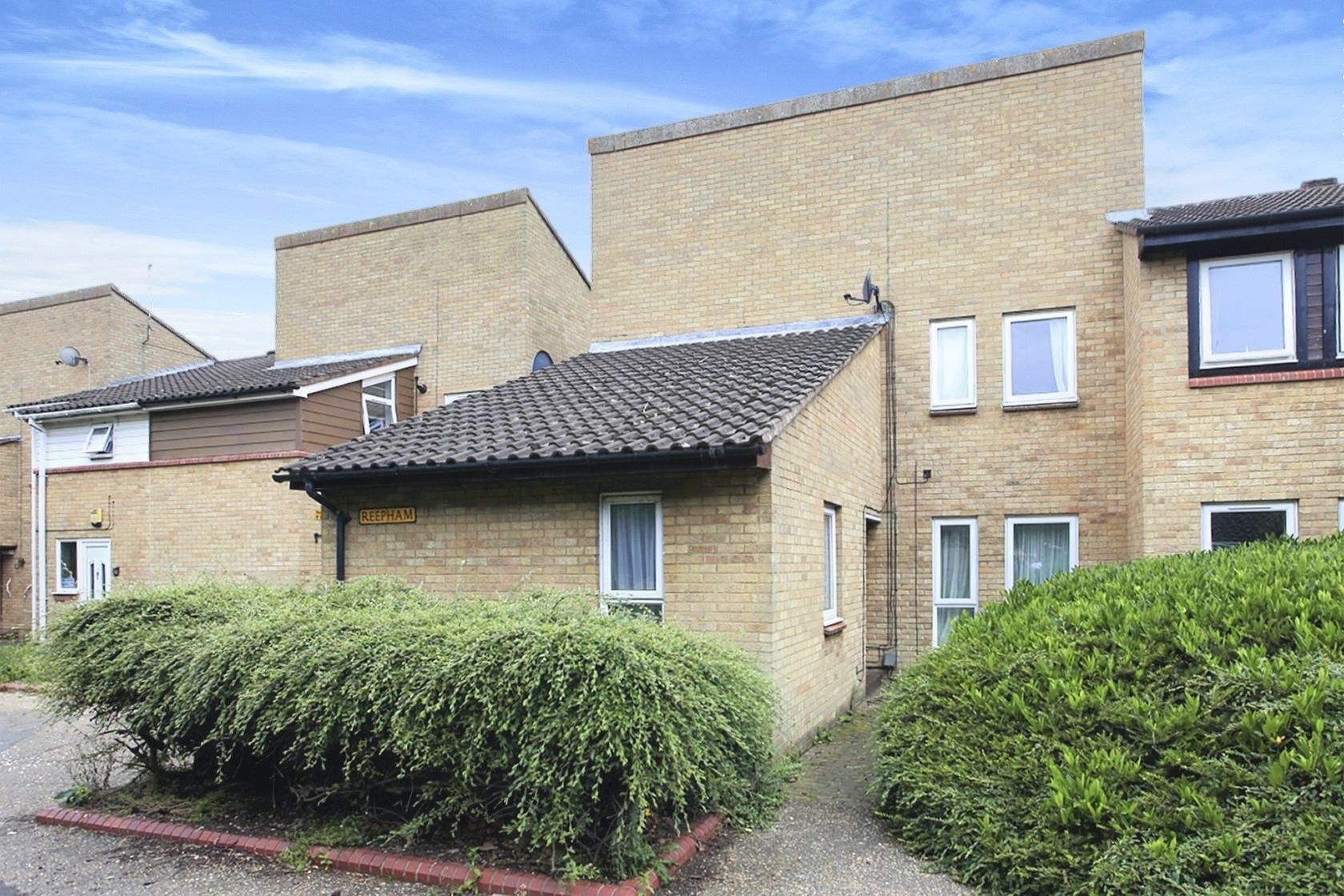 4 bed end terrace house for sale in Reepham, Orton Brimbles