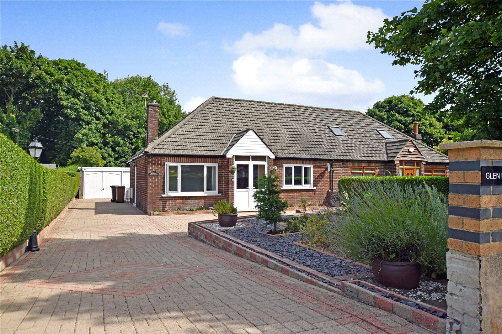 2 bed bungalow for sale in Glenmar, Britannia Road, Morley, Leeds LS27