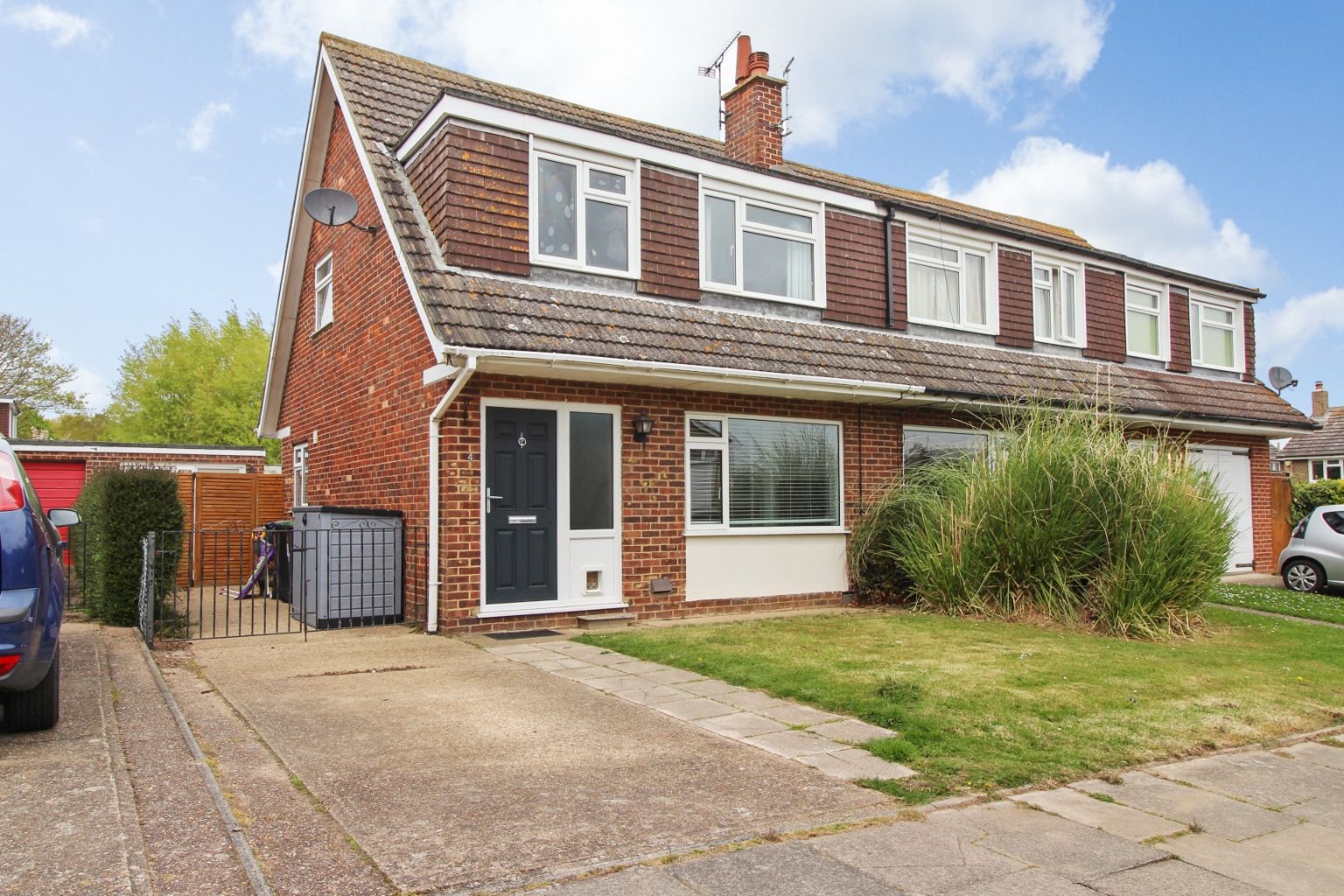 3 bed semidetached house for sale in Bramshaw Road, Canterbury CT2