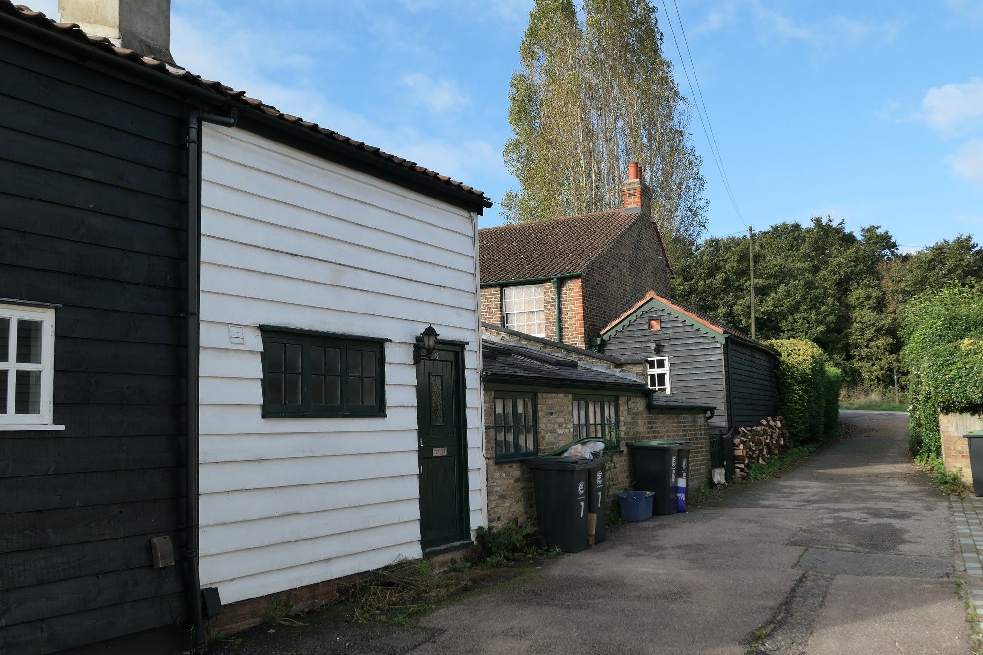 2 bed terraced house for sale in North End, Buckhurst Hill IG9 Zoopla