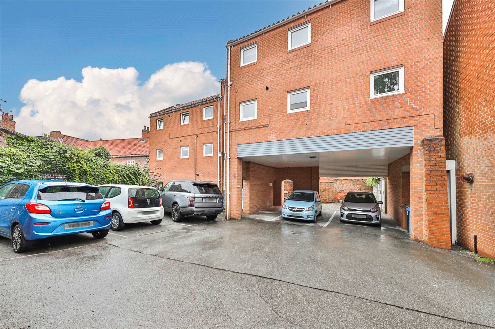 2 bed flat for sale in Highgate Court, Highgate, Beverley HU17 Zoopla