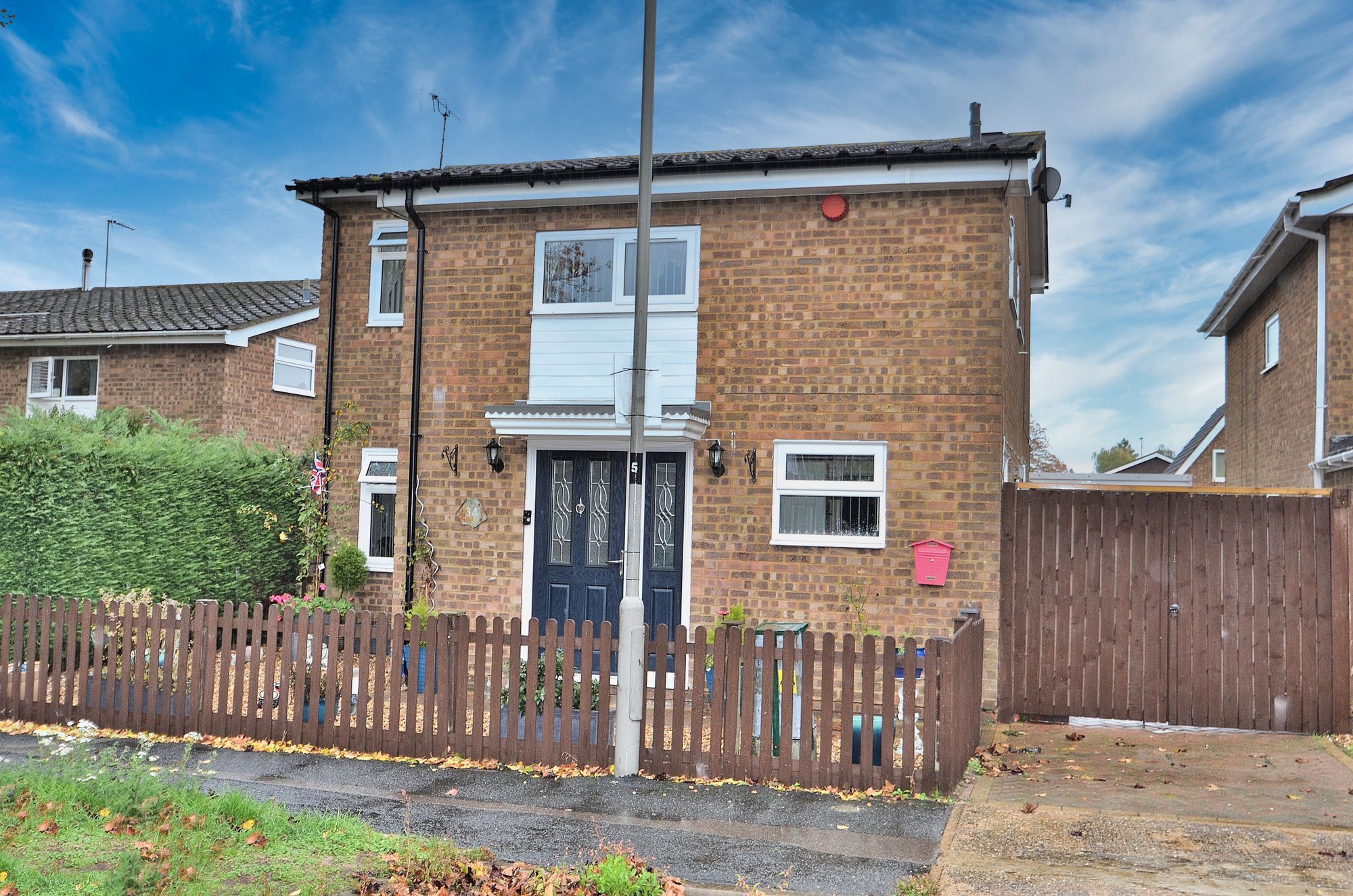 4 bed detached house for sale in Turnberry Close, Bletchley MK3 Zoopla