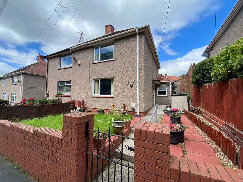 3 bed semidetached house for sale in Heol Y Vagwr, Clydach, Swansea