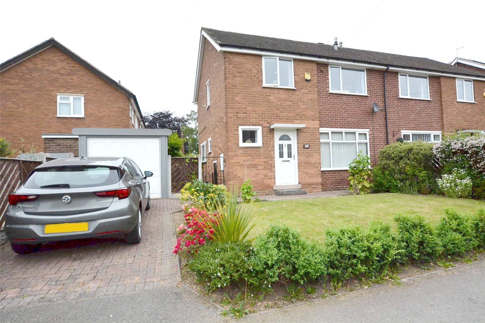 3 bed semidetached house for sale in Langdale Road, Woodlesford, Leeds