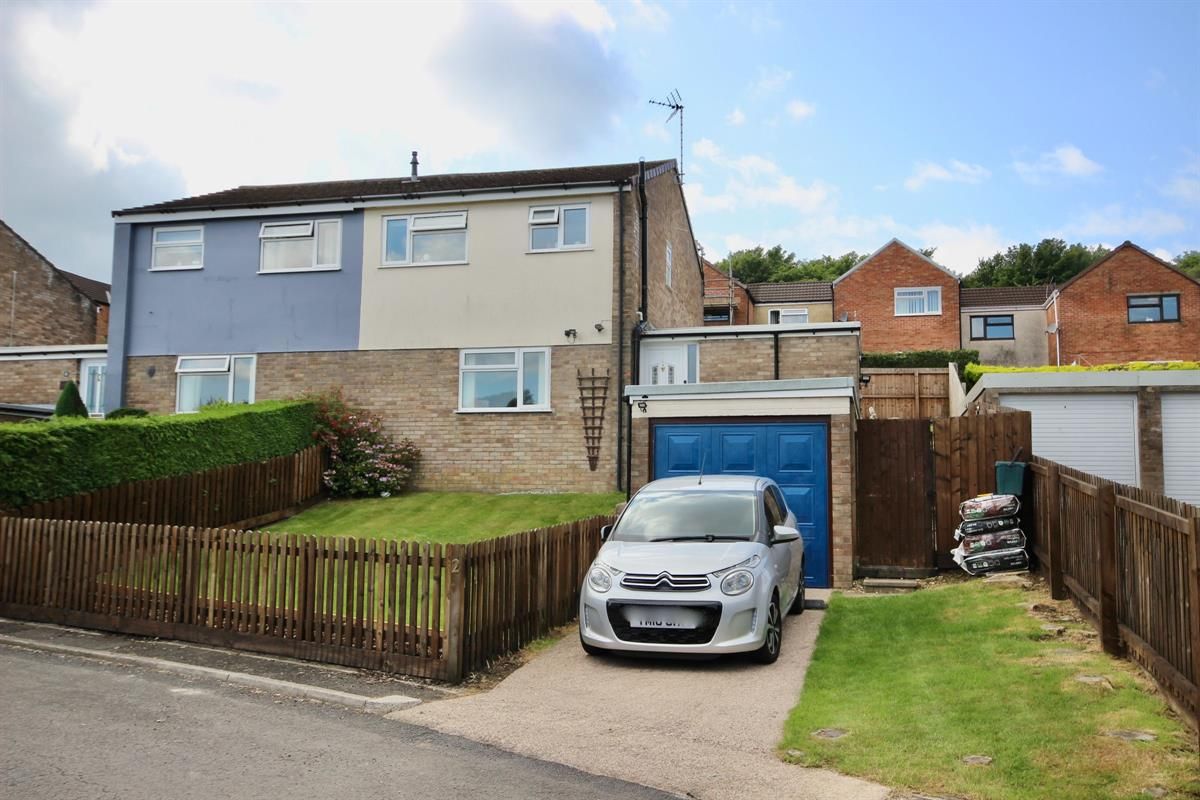 3 bed semidetached house for sale in Howard Drive, Caerphilly CF83