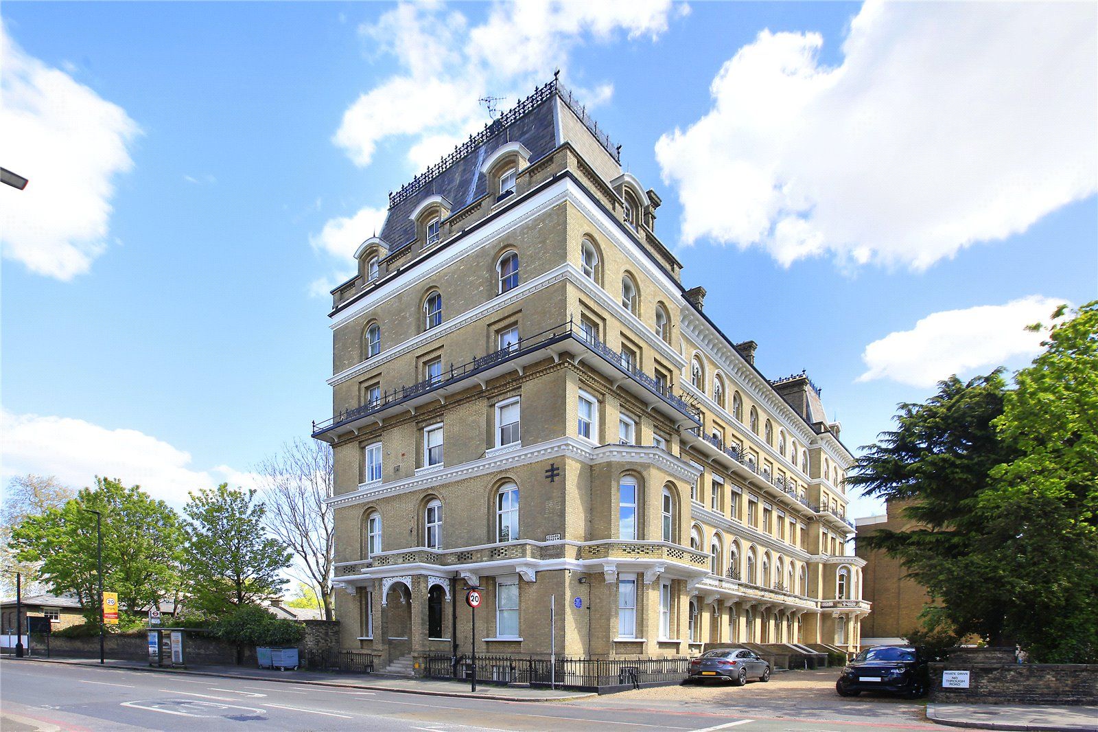 1 bed flat for sale in Clapham Common North Side, Clapham, London SW4