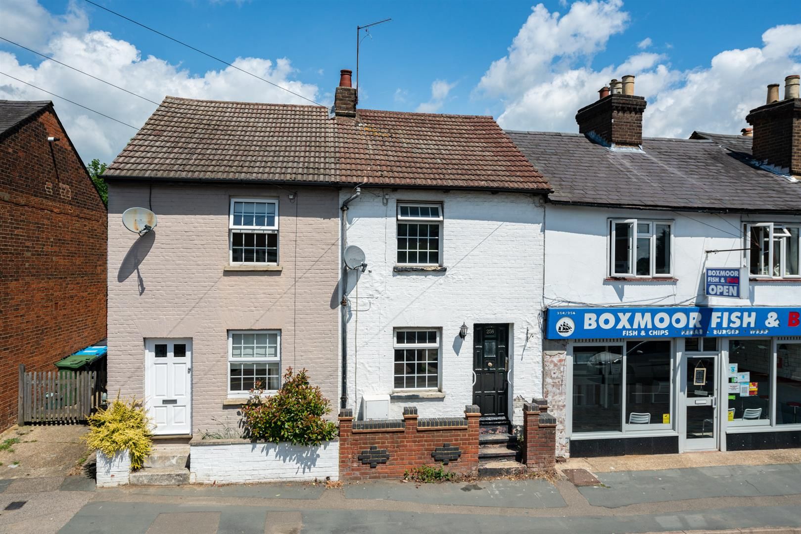 2 bed terraced house for sale in St. Johns Road, Boxmoor, Hertfordshire