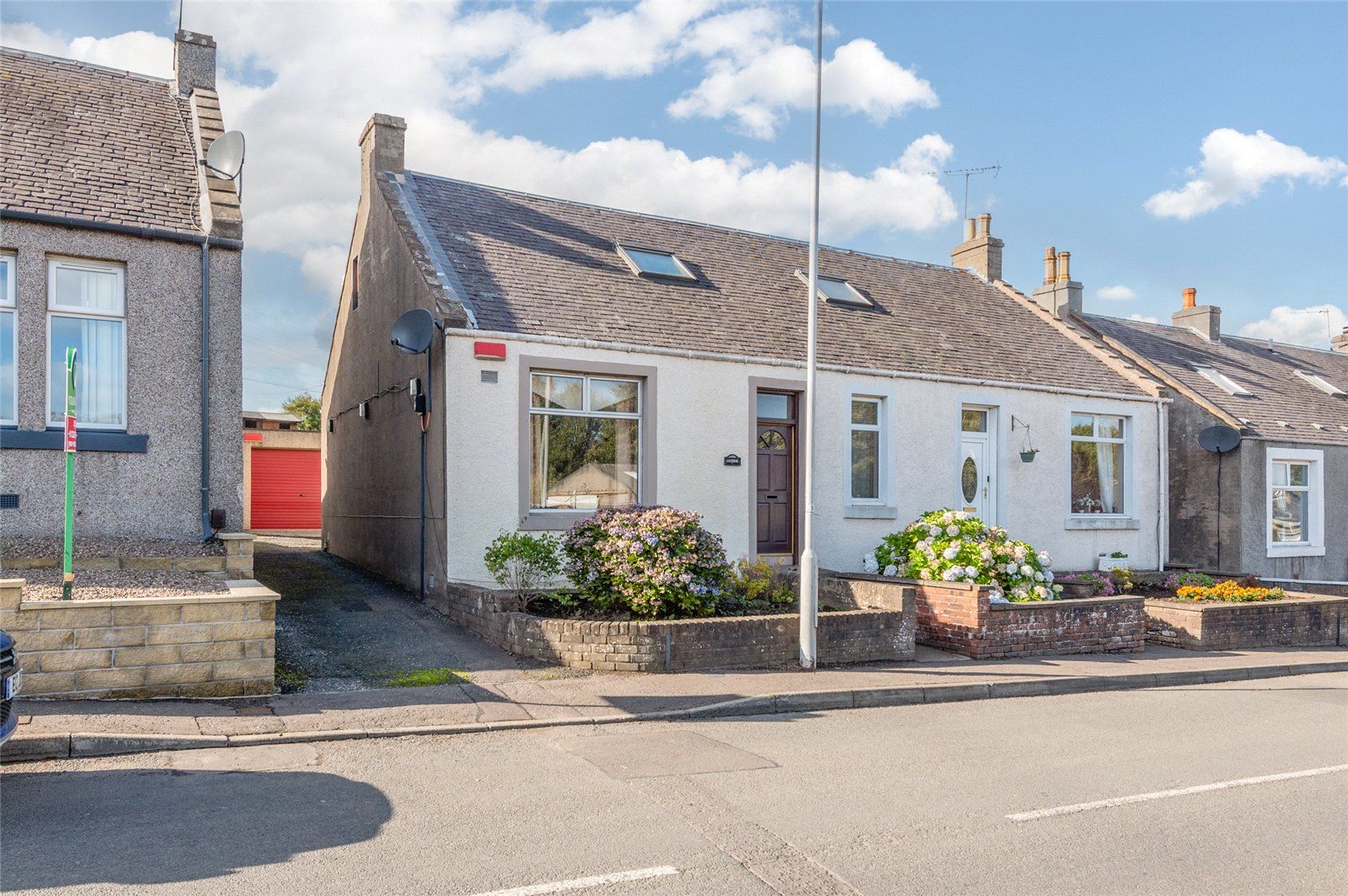 4 bed semidetached house for sale in Kennoway Road, Windygates, Leven