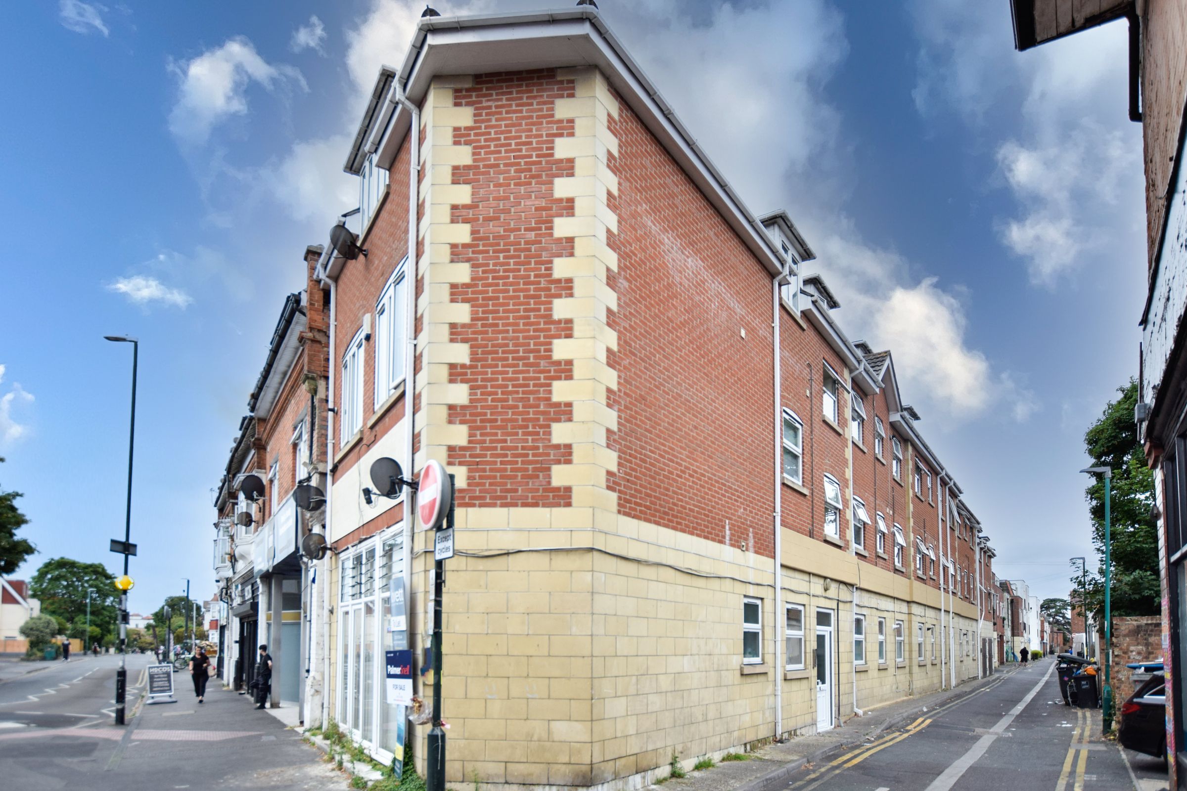 2 bed flat to rent in Sea Road, Bournemouth BH5 Zoopla
