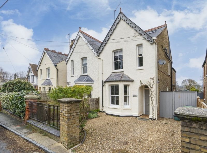 3 bed semidetached house for sale in Hedsor Road, Bourne End SL8 Zoopla