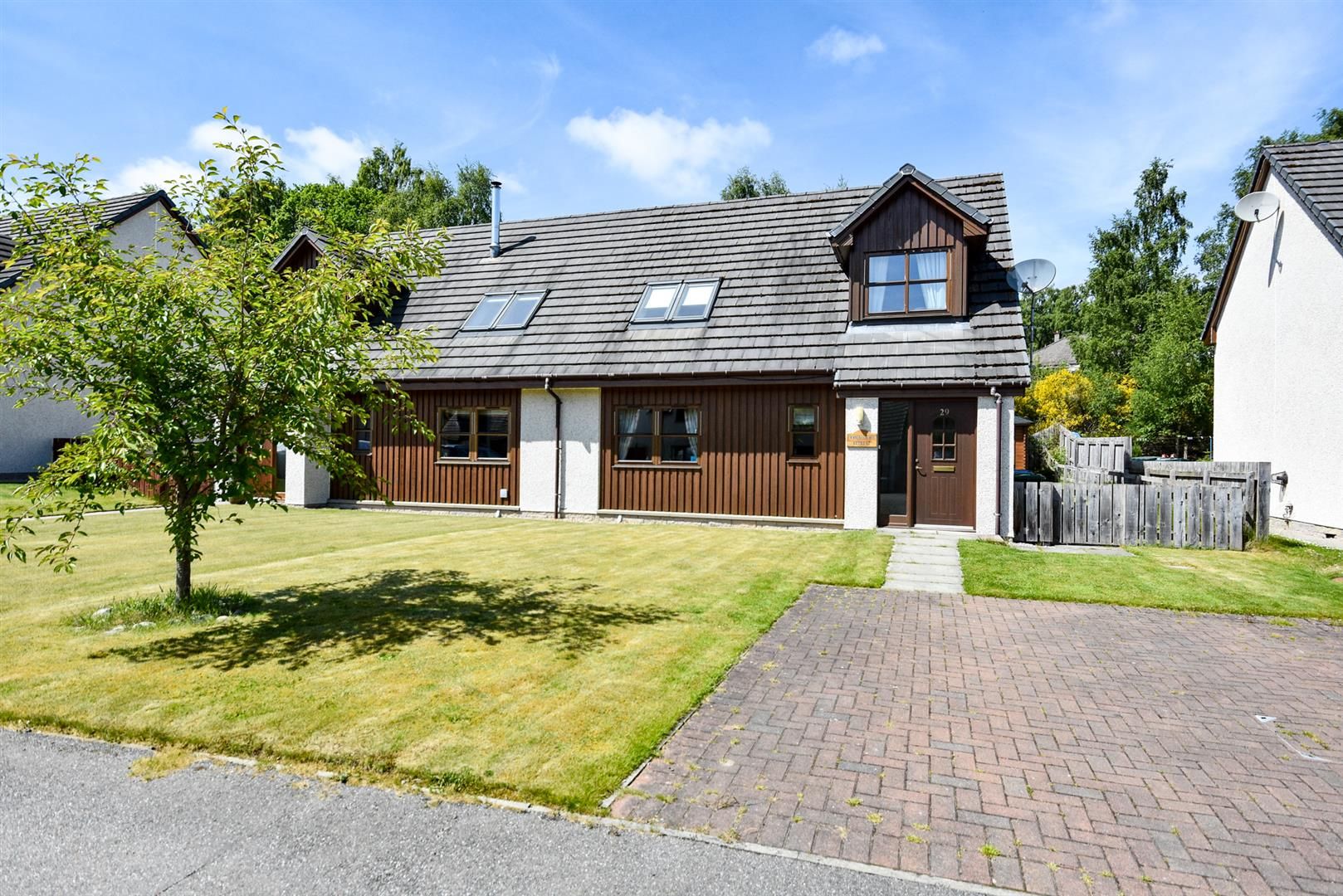 3 bed semidetached house for sale in Carn Elrig View, High Burnside, Aviemore PH22 Zoopla