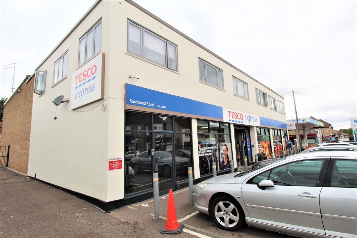 Room to rent in Southend Road, Grays RM17 Zoopla