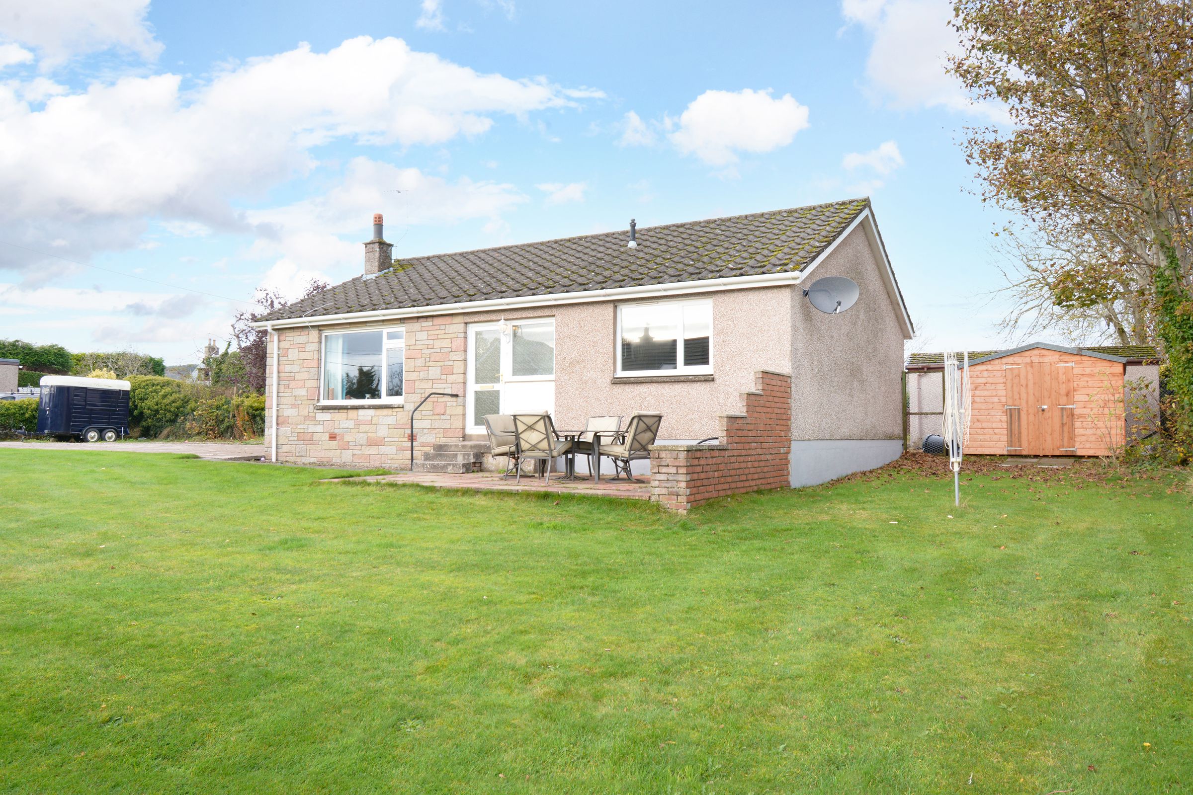 2 bed detached bungalow for sale in Guthrie Street, Letham, Forfar DD8