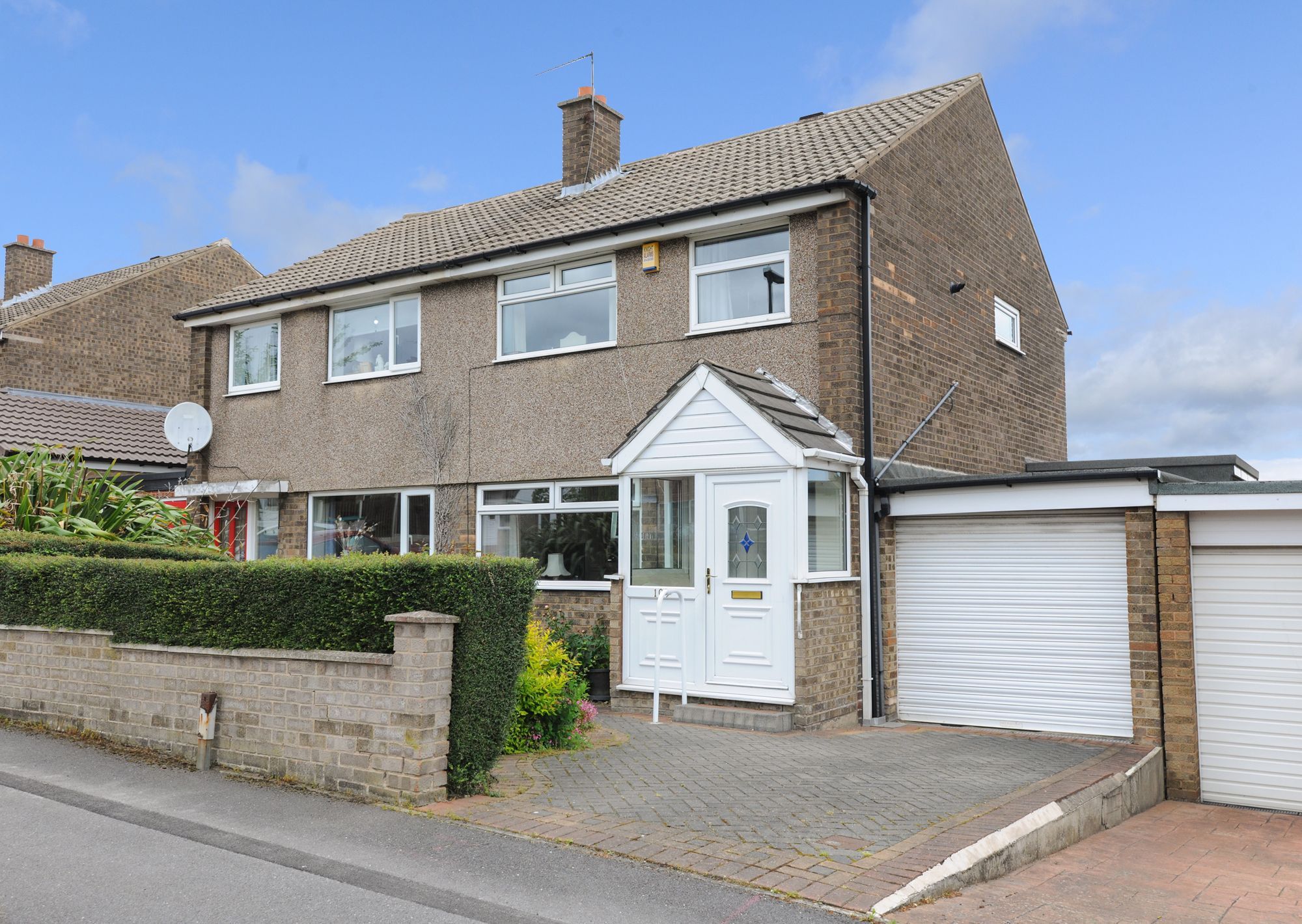 3 bed semidetached house for sale in Medlock Crescent, Sheffield S13