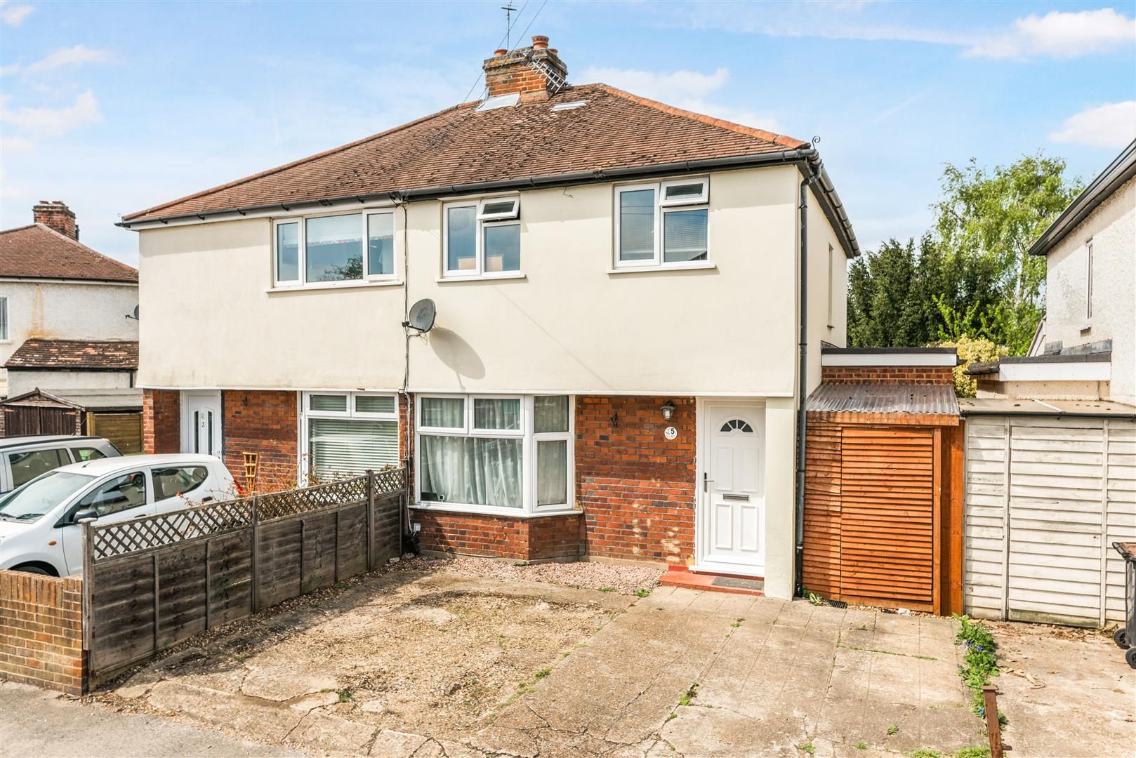 3 bed semidetached house for sale in Thrupps Avenue, Hersham, Walton