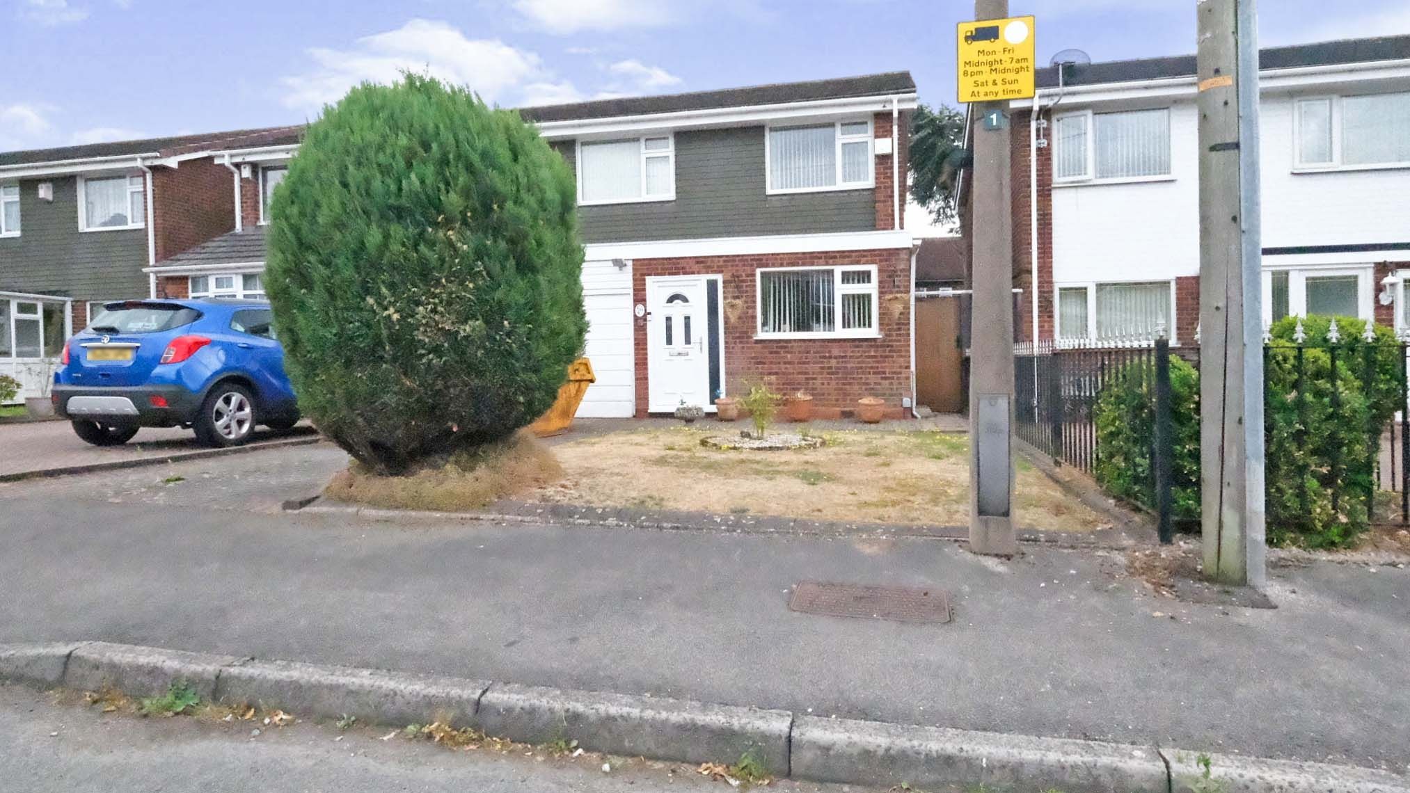 4 bed semidetached house for sale in Chester Road, Kingshurst