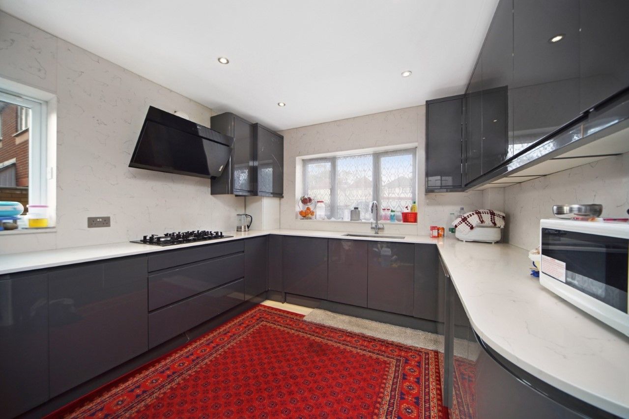 Bodicea Mews, Hounslow TW4  