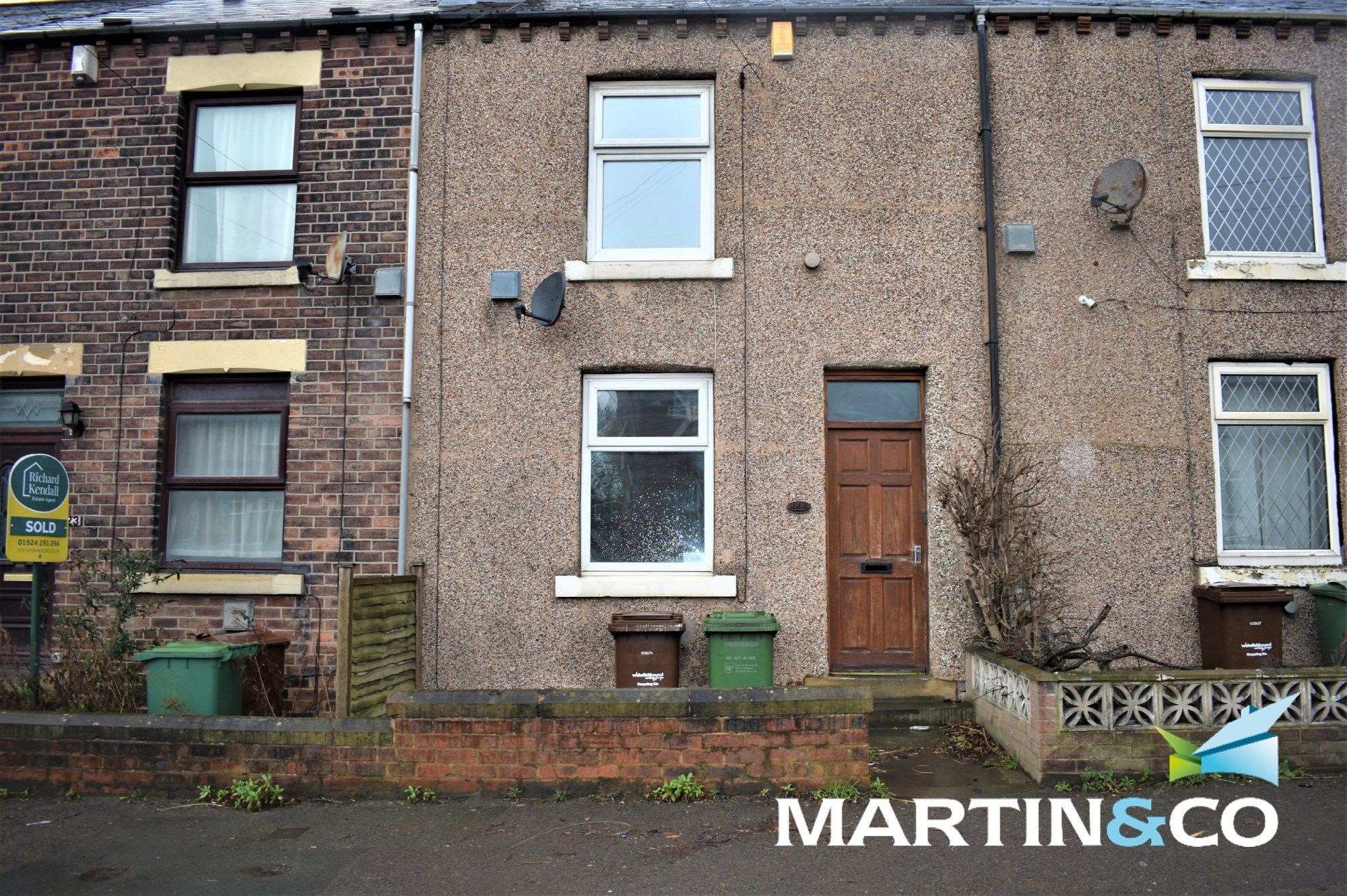 2 bed terraced house for sale in Leeds Road, Newton Hill, Wakefield