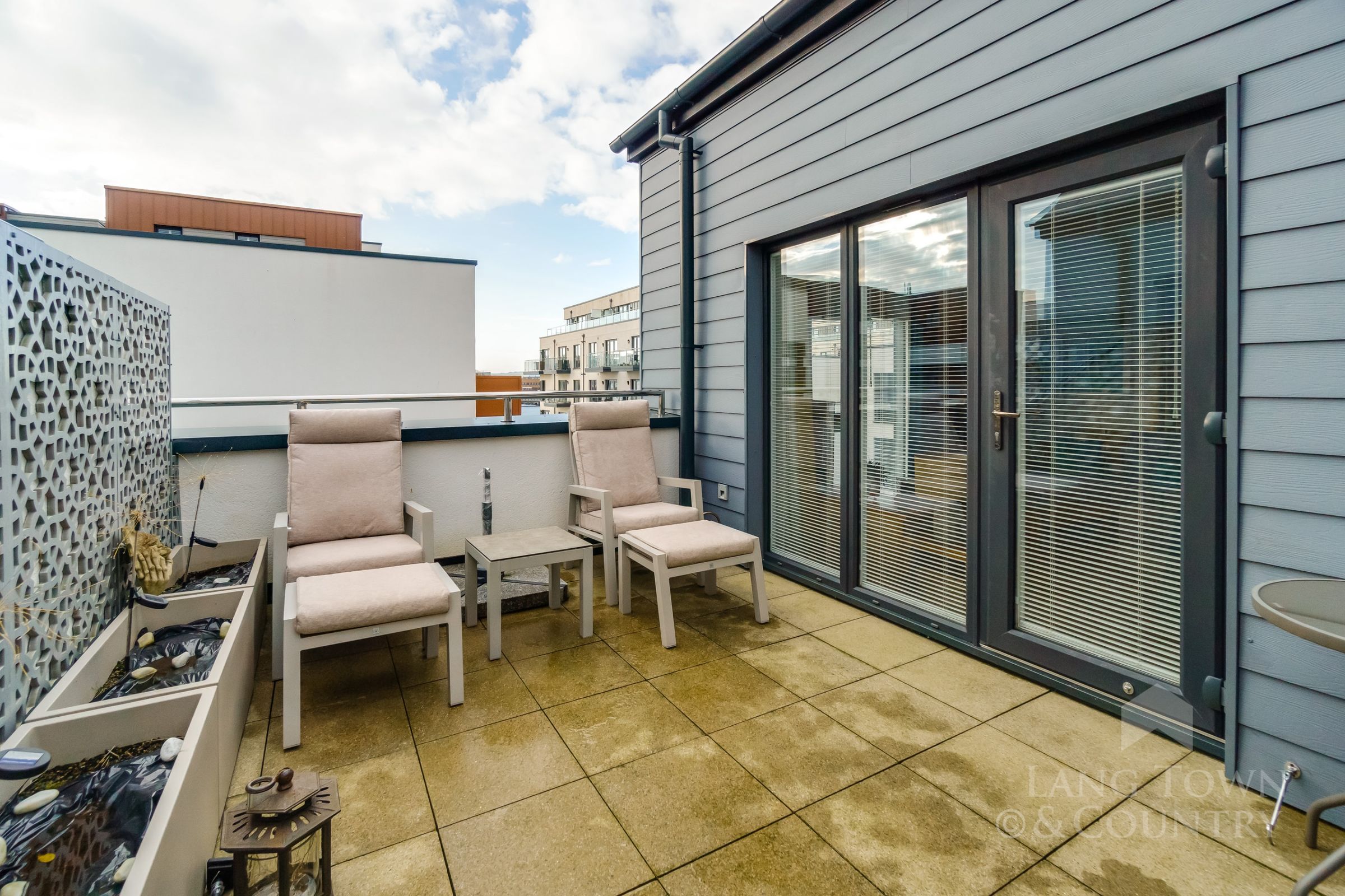 3 bed town house for sale in West Hoe Road, The Hoe, Plymouth. PL1 Zoopla