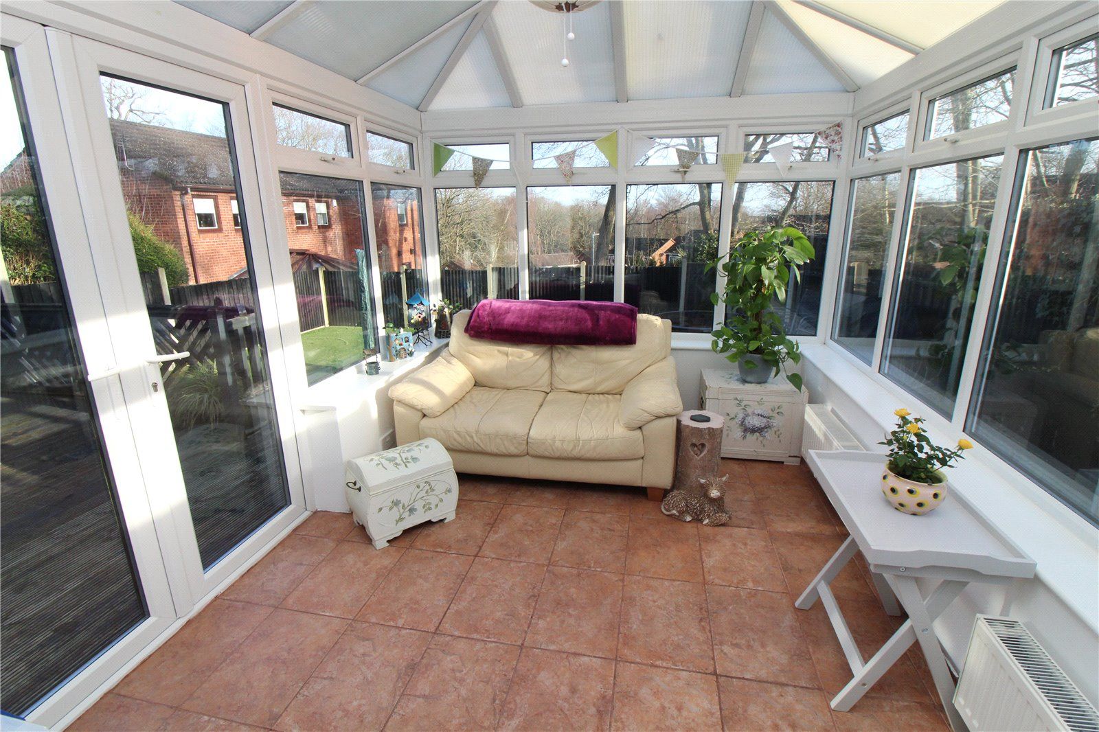 4 bed linkdetached house for sale in Locksley Close, Walderslade Woods