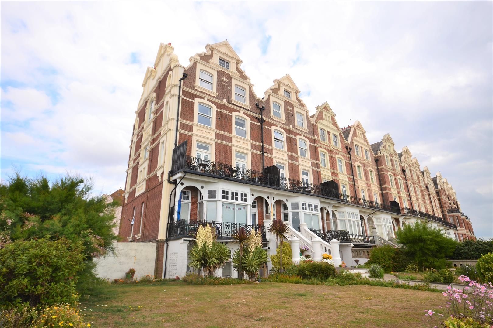 2 bed flat for sale in Knole Road, BexhillOnSea TN40 Zoopla