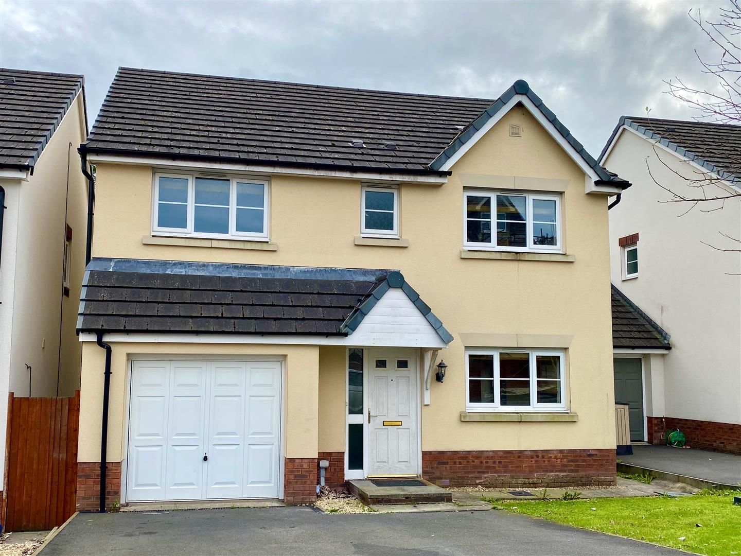 4 bed detached house to rent in Clos Y Wern, Hendy, Pontarddulais