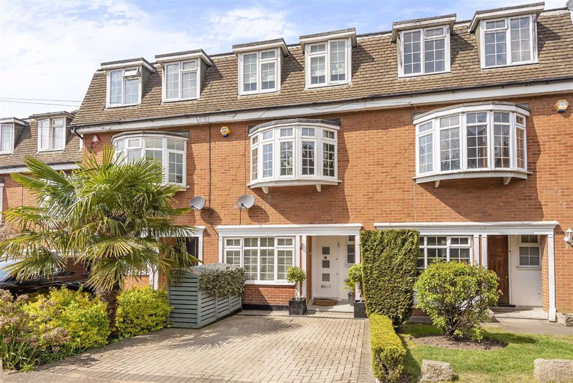 Austell Gardens, Mill Hill, London NW7  