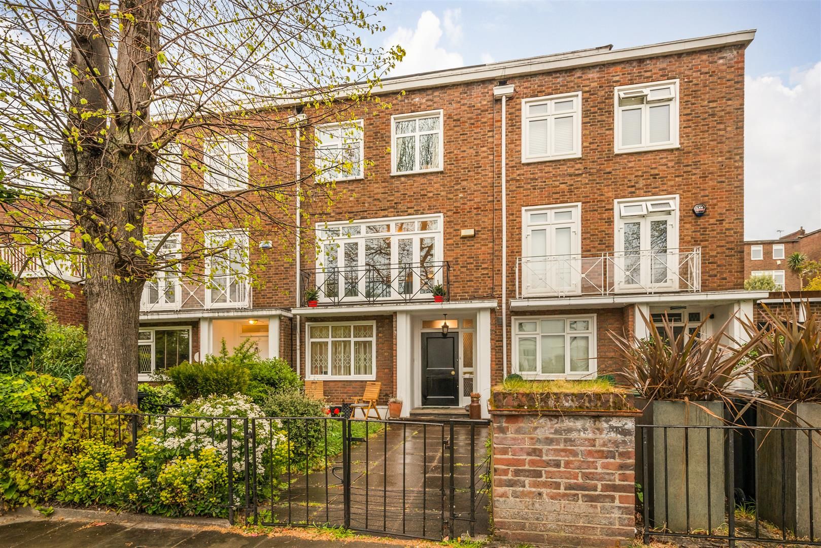 4 bed property to rent in Loudoun Road, St Johns Wood NW8 Zoopla