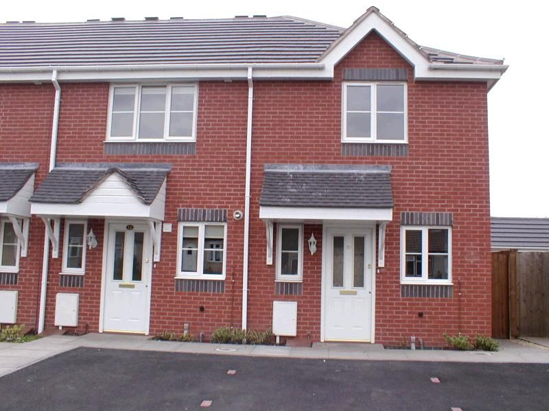 2 bed terraced house to rent in Rainbow Street, Coseley, Bilston WV14