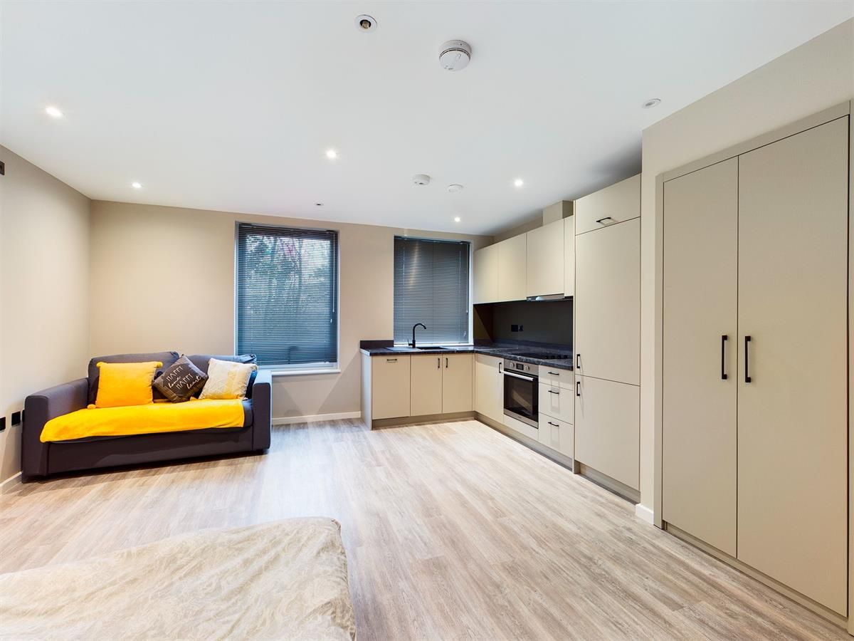 1 bed block of flats for sale in Cutbush, Danehill, Lower Earley