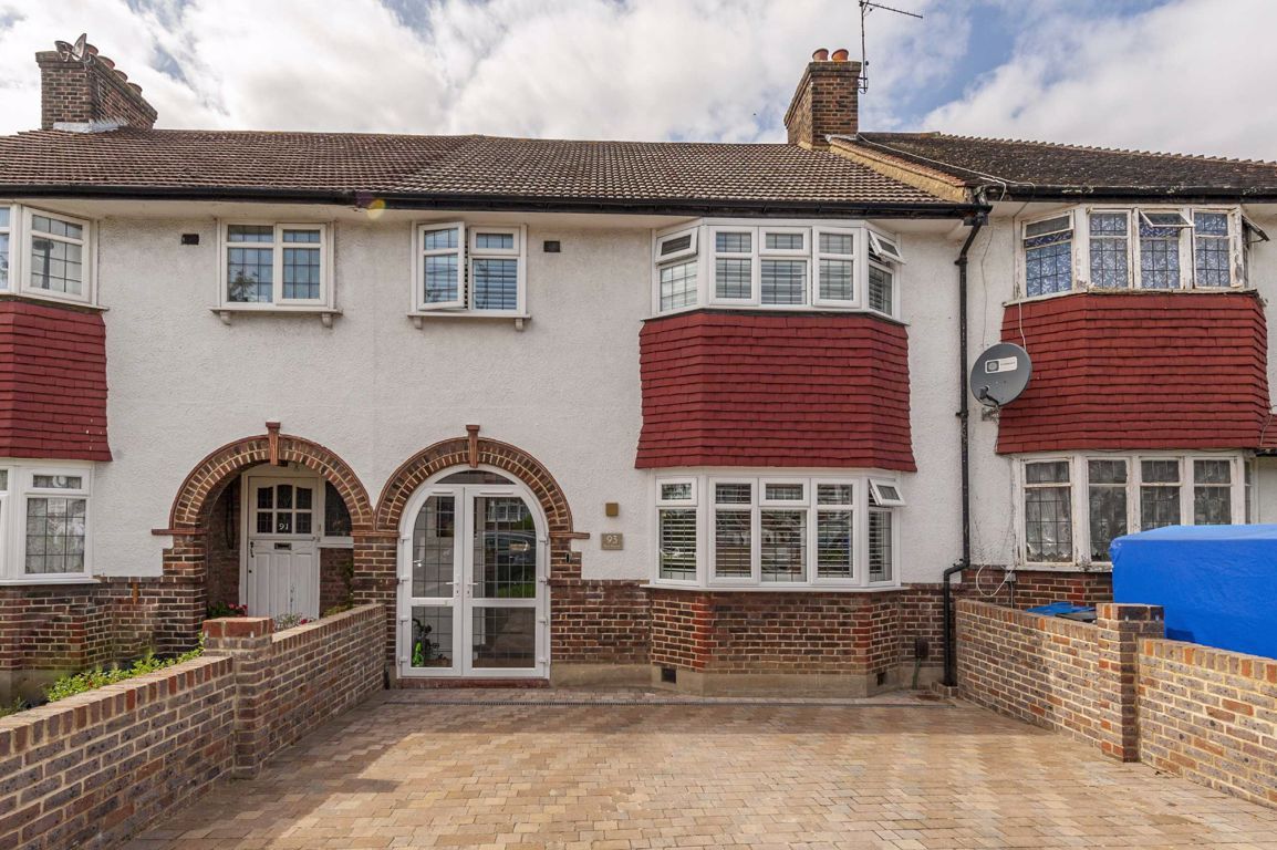 3 bed property for sale in Briar Avenue, London SW16 - Zoopla