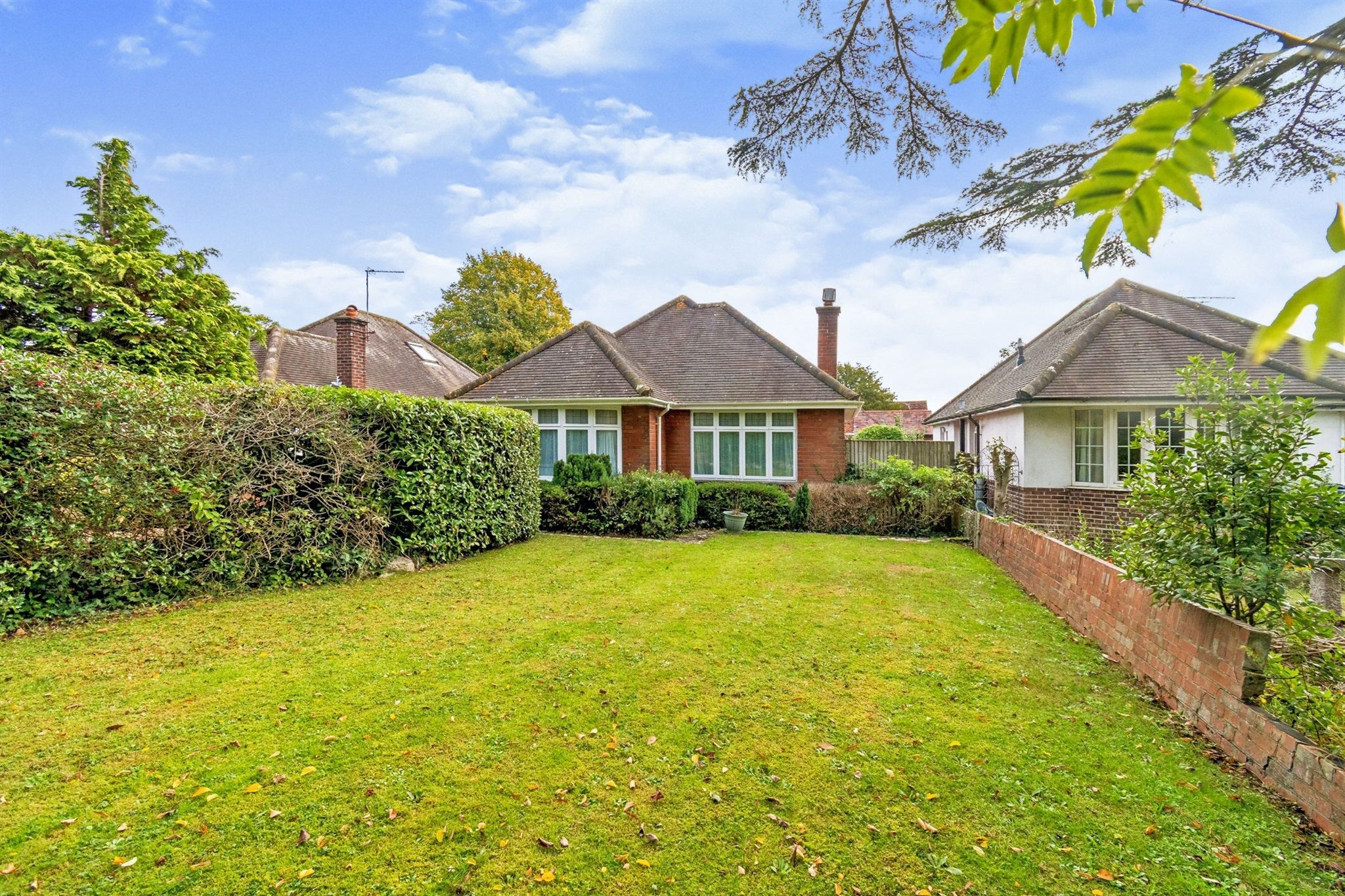 2 bed detached bungalow for sale in Stoneham Lane, Southampton SO16