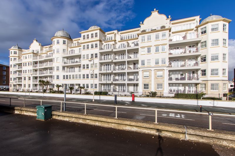 2 bed flat for sale in The Esplanade, Bognor Regis PO21 Zoopla