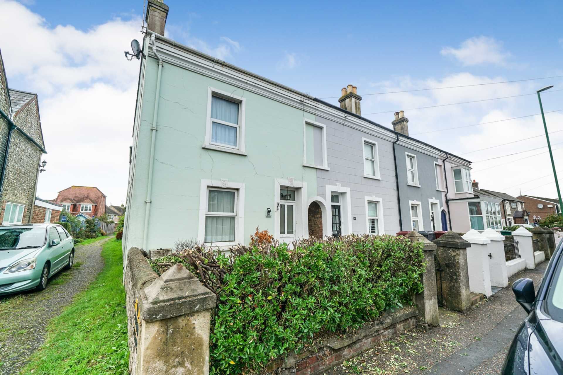 3 bed end terrace house for sale in Bognor Road, Chichester PO19 Zoopla