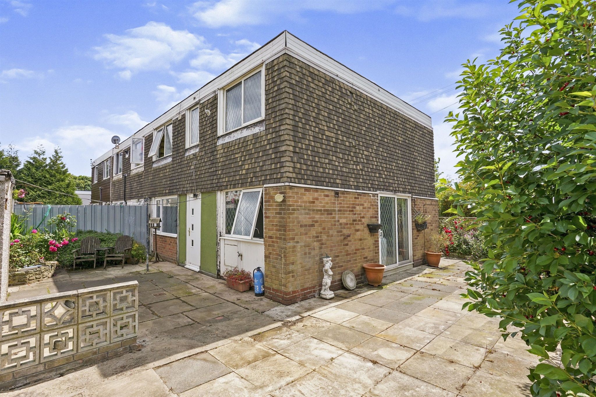 4 bed town house for sale in Red Hall Chase, Leeds LS14 Zoopla