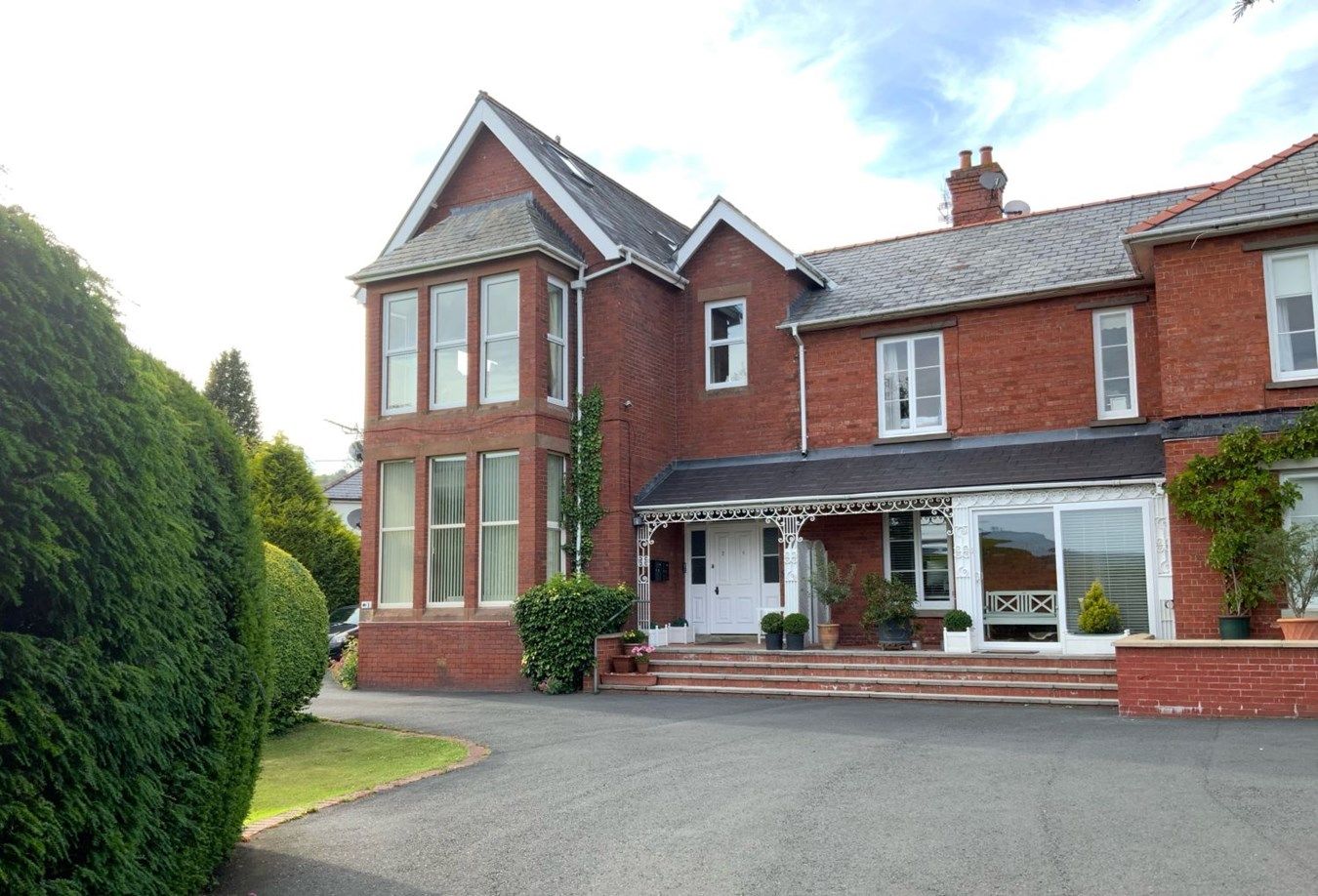 3 bed flat for sale in Chapel Road, Abergavenny NP7 Zoopla