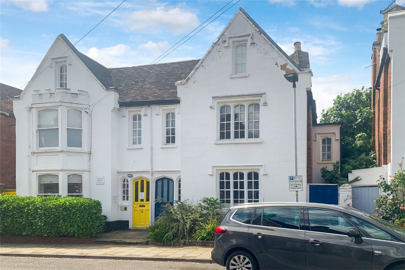 Adelaide Square Bedford MK40  